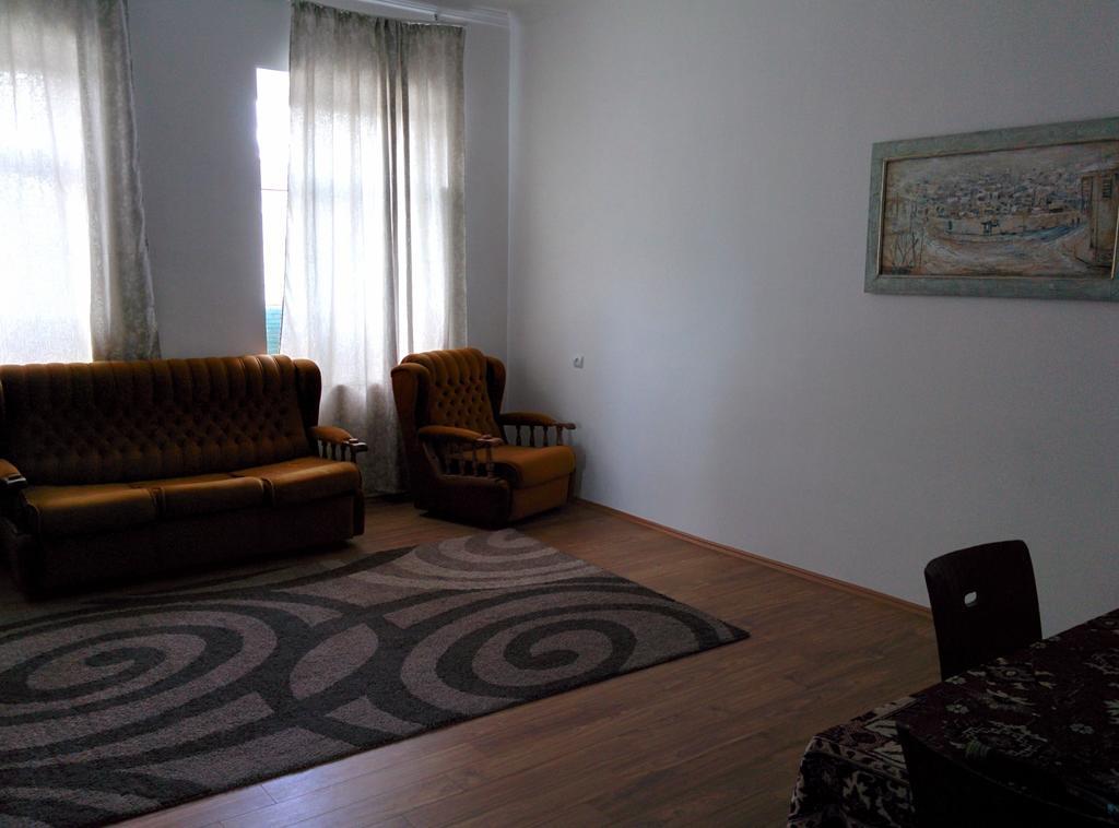 Guesthouse Natali Telavi Exteriör bild