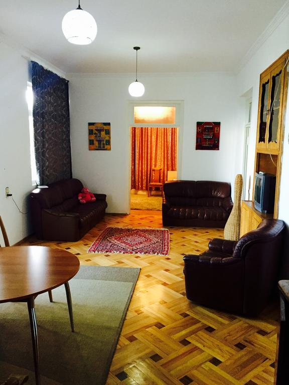 Guesthouse Natali Telavi Exteriör bild